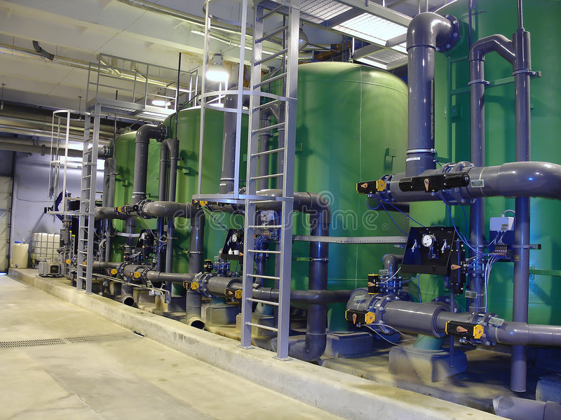 在半导体领域的存储芯片及先进制程的逻辑芯片有广泛应用