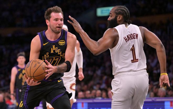 湖人主场大胜骑士 四名球员达成生涯里程碑