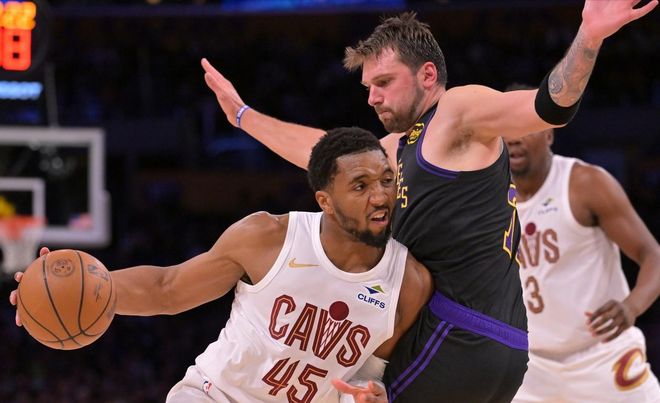 湖人主场大胜骑士 四名球员达成生涯里程碑