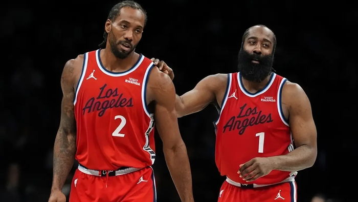 阿德巴约83分创历史引争议 雄鹿嘲讽快船逆袭